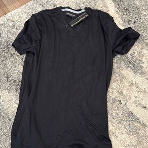 Super soft brand new banana republic v-neck tshirt black size medium